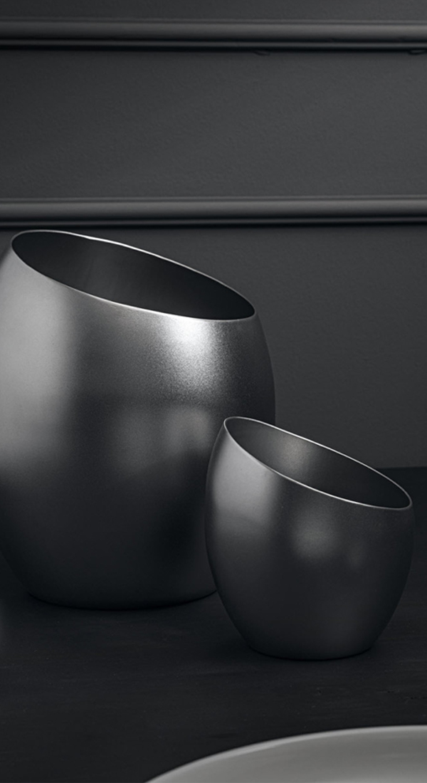 Ice Buckets & Stands