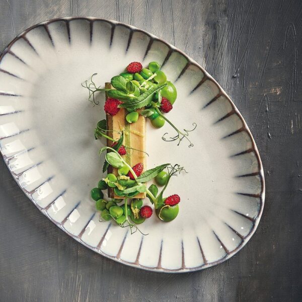 Inku Oval Serving Bowl 22x15.4cm - White