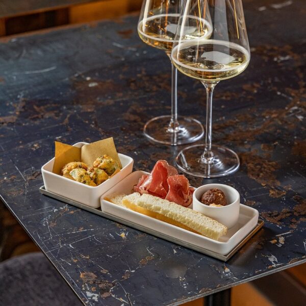 Square Bento Plate 9x9x2cm(h) - White